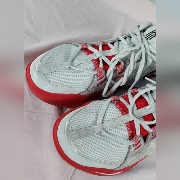 Nike Kyrie Irving Flytrap 6 Mens Size 7.5 Basketball Athletic Shoes (DM1125-002) - Picture 2 of 12